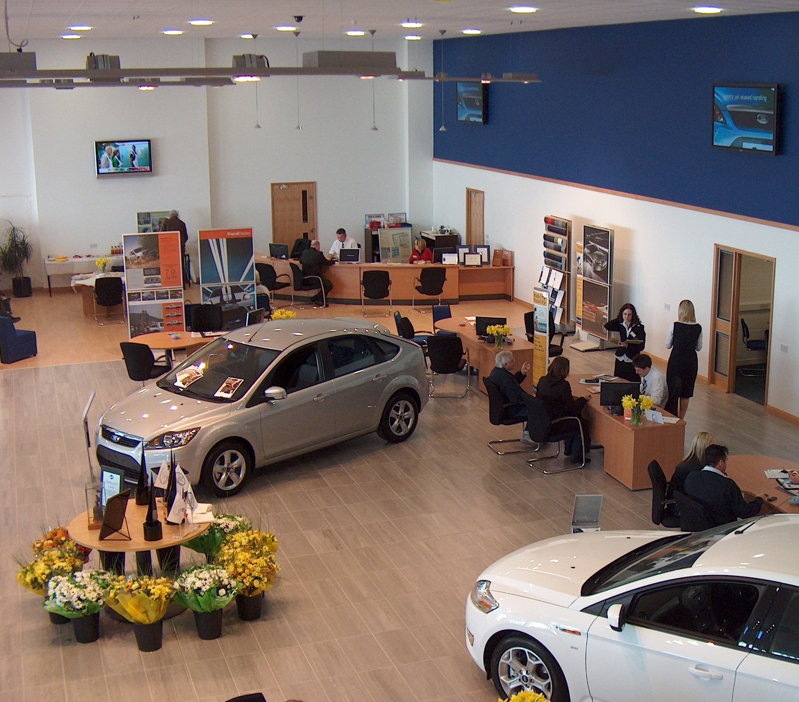 How to Haggle with a Car Dealer in the UK