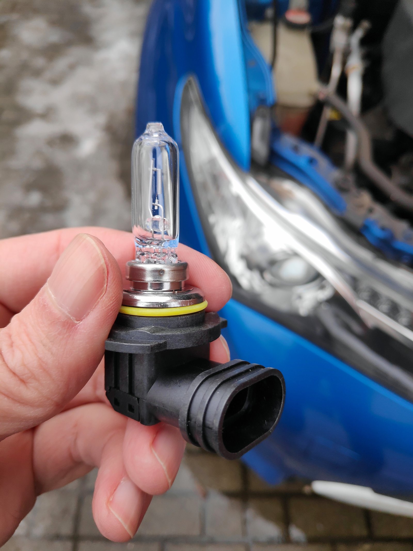MOT Rule Change: LED Headlamp Bulbs Now Pass the Test