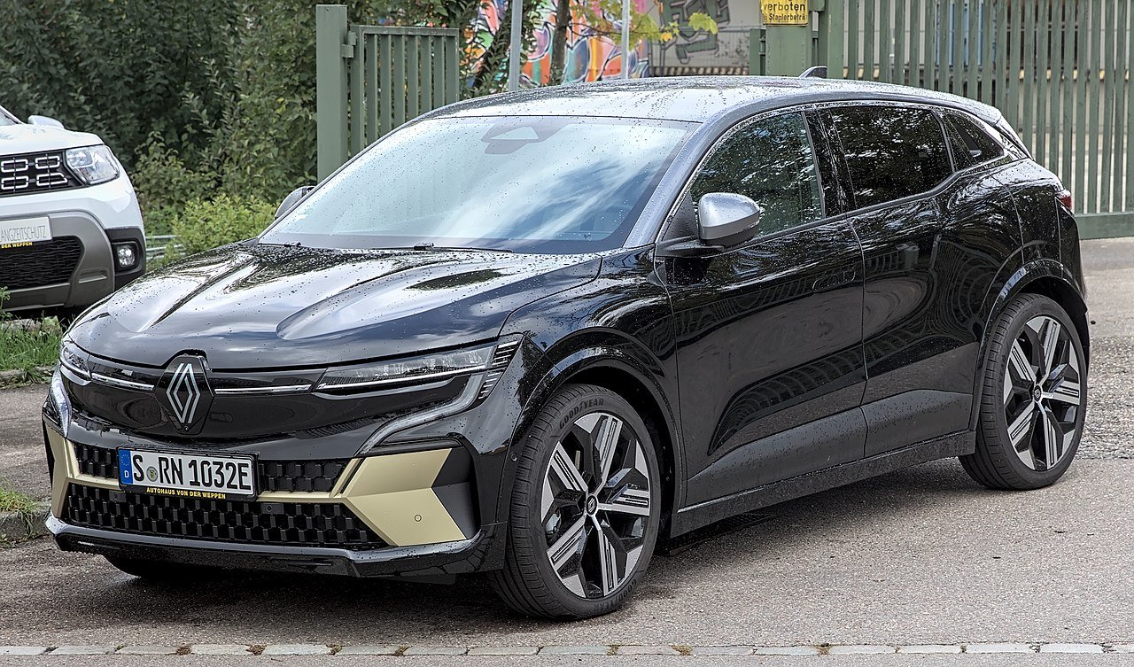 Renault Opens UK Orders for New Scenic, Megane EVs