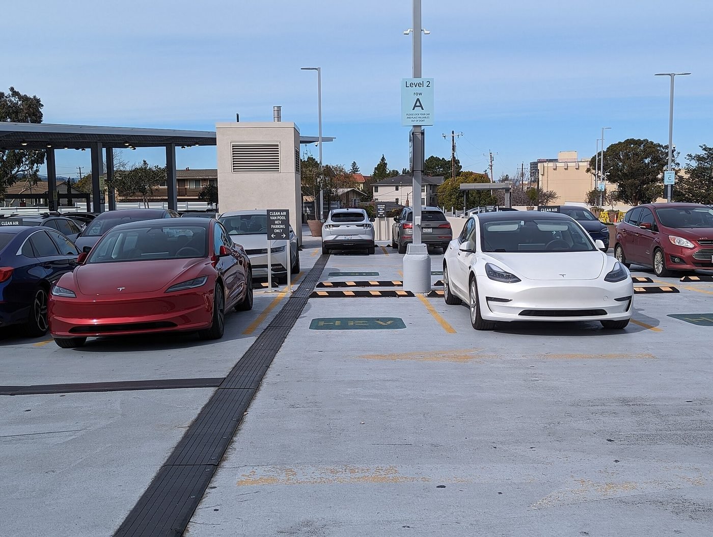 Tesla Model 3 2024